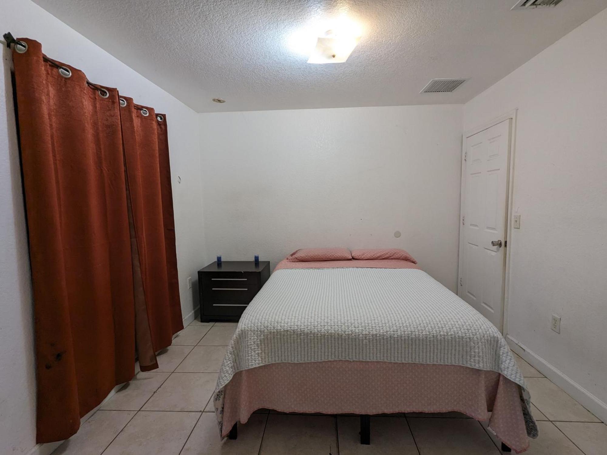 Milusol Hostel Miami Shores Exterior photo